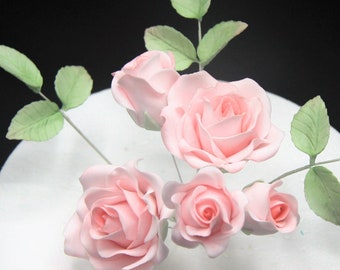 Neu Zuckerrosengesteck Blumenform Rose Cake Topper für Hochzeit, Jubiläum, Verlobung oder Valentinstag. Handgefertigte Blumen.