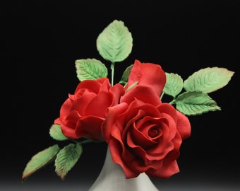 Neues Zuckerrosen Gesteck. Blütenpaste Rose Cake Topper für Hochzeit, Jubiläum, Verlobung oder Valentinstag. Handgemachte Blumen.