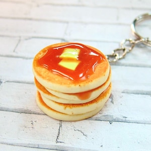 pancake keychain // polymer clay food // novelty clay statement jewelry keychain, mini breakfast diner food, kawaii waitress foodie gift