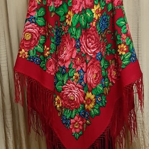 Authentic Pavlovo Posad Shawl by N.Slashchova. Huge Red Slavic Scarf Made of Pure Wool. Boho Floral Wool Shawl With Fringe.