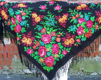 Huge Pavlovo Posad Shawl With Fringe. Vintage Slavic Boho Scarf. Babushka Shawl. Ukrainian Wool Shawl. Black Scarf with Roses.