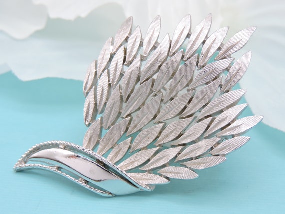 Trifari Leaf Brooch Silver Tone - image 2