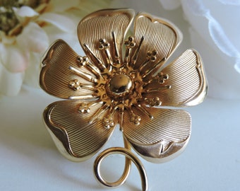 PREMIER DESIGNS Gold Tone Flower Brooch & Pendant Cubic