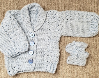 New Hand Knitted Baby Cardigan en blanc & rose 0-6 mois