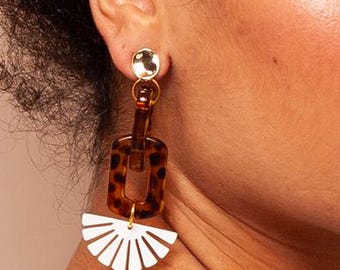 Tortoiseshell Fan Drop Earrings: Art Deco Gold Plated Geometric Dangles