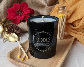 Black Candle - Energising, Uplifting, for a glorious day - Lemongrass, Cedarwood & Bergamot (Vegan) | Aromatherapy | Self care