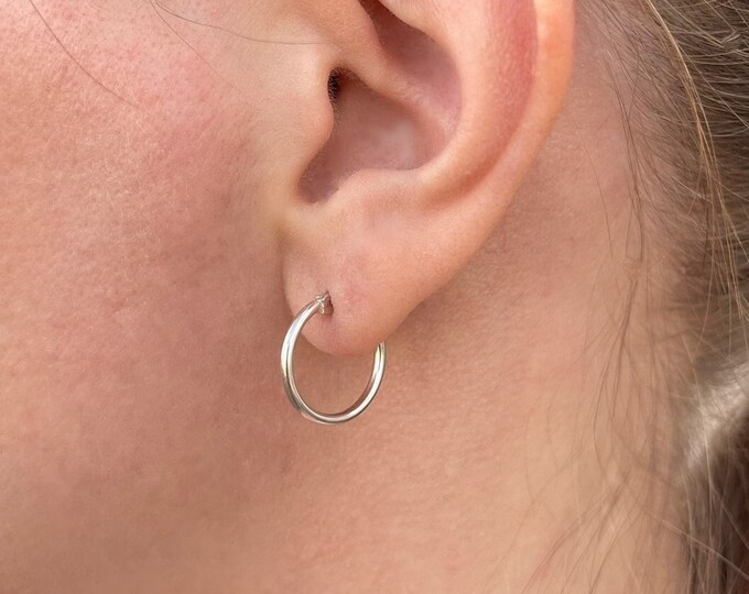 SMALL HOOP EARRINGS SILVER PLATED