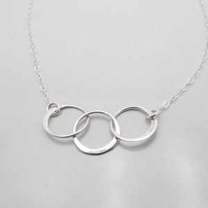 Three Circle Sterling Silver Necklace, 30th Birthday Gift, Linked 3 Rings, 3 Sisters Minimalist, Mothers Day image 2