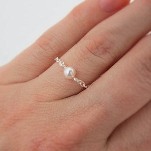 Tiny Pearl Ring, 925 Sterling Silver Chain Ring, Dainty Chain Link