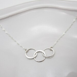 Three Circle Sterling Silver Necklace, 30th Birthday Gift, Linked 3 Rings, 3 Sisters Minimalist, Mothers Day image 7