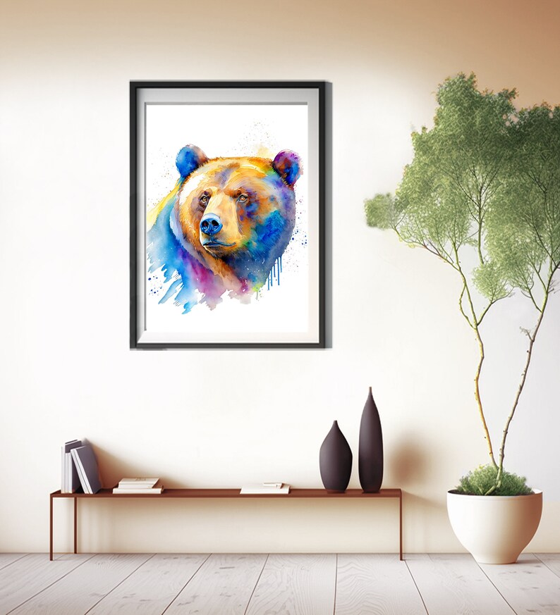 Puede incluir: Pintura de acuarela de la cabeza de un oso marr&oacute;n con salpicaduras de color azul, morado y amarillo.