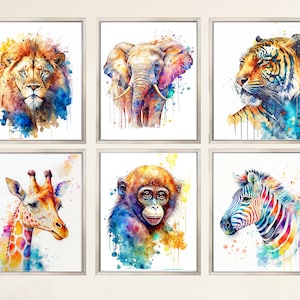 Puede incluir: Un conjunto de seis pinturas de acuarela que representan diferentes animales. Los animales son un león, un elefante, un tigre, una jirafa, un mono y una cebra. Cada animal está pintado en un estilo colorido con salpicaduras de pintura de acuarela.