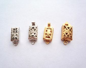 Antique necklace clasps deals