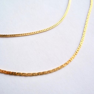 Delicate vintage gold plated 7 inch bracelet, Flat 1.5mm thin herringbone chain with spring clasp