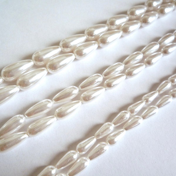 Bulk plastic teardrop pearl lot, 80 pcs of 17 x 8 mm, 100 pcs 14 x 6 mm, or 150 pcs 10 x 5 mm acrylic pearls, Vintage lucite pearls