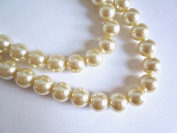 Vintage Glass Cream Faux Pearl Beads - 16mm