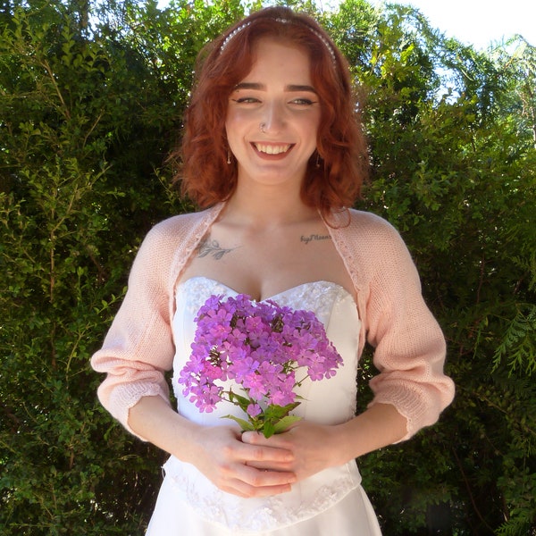 Boléro de mariée rose clair haussement d’épaules, boléro de mariage haussement d’épaules