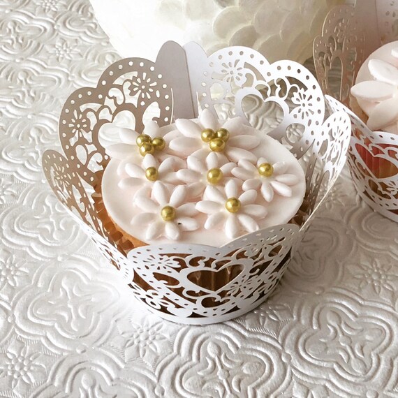 24 Small Star Fondant Flowers Gumpaste Flowers Edible Flowers Etsy