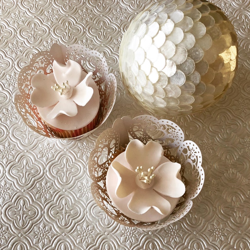 12 Dogwood Elegant Fondant Flowers with Buds Fondant Flowers Etsy