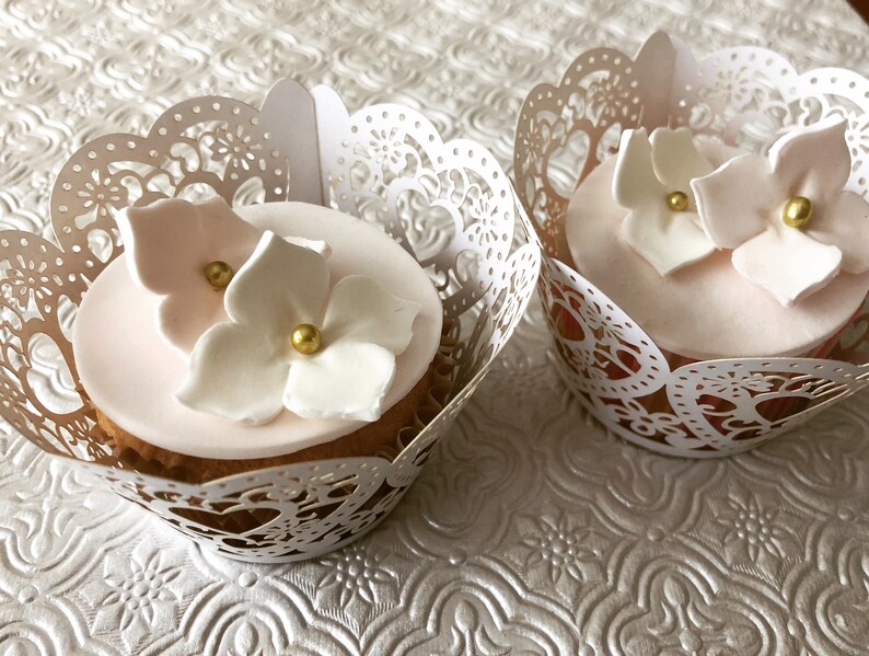 24 Fondant Hydrangea Flowers 24 Gumpaste Hydrangea Flowers Etsy