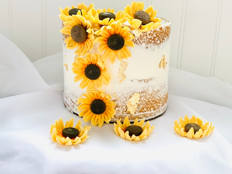 12 Sunflower Fondant Flower I 12 Sunflower Gumpaste Flowers image 0