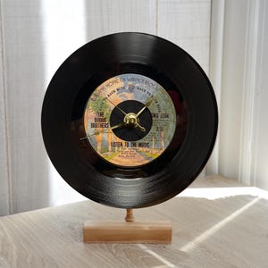 THE DOOBIE BROTHERS &quot;Listen To The Music&quot; Desk or Wall Record Clock with handmade Custom Wood Stand