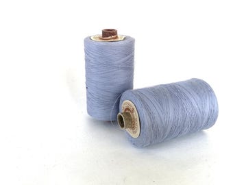 Carrete de hilo de algodón azul violeta vintage – Material de costura de la URSS (2500 m)