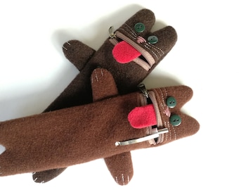 Kitty Pencil Case, Cat Pet Lover Gift- Small Brown Wool Case, Children's Pen Pouch, Animal Zippered Pencil Bag, Crochet Case, Gifts for Kids