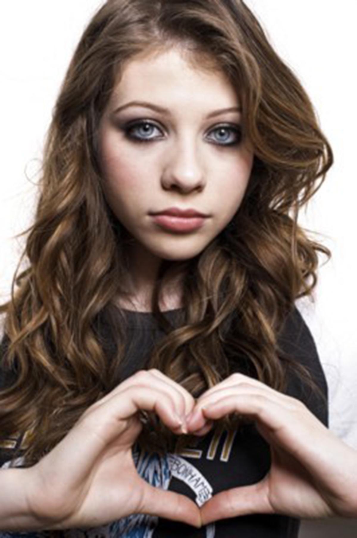 Michelle Trachtenberg Poster 8x10, 12x18, 18x24, 24x36
