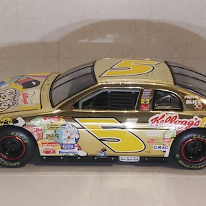 1998 Terry Labonte 24k Gold 1:24 Scale Car