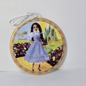 O Mágico de Oz Barbie como Glinda, a Boa Bruxa Enfeite Pendurado