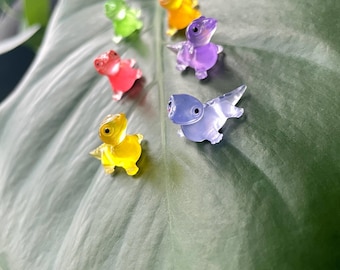 Leaf Lizard Plant Friends/Plant Pal Accessory. Magnetic lizard glow in the dark plant buddies for foliage houseplant. Great plant lover gift