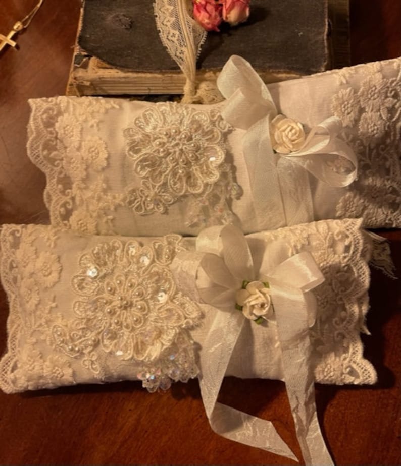 White Lavender Filled Sachet/Gift/Bridal Shower Favor/Wedding/Room Decor image 1