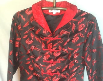 Vintage asian inspired Q Suluodi red and black top with frog closures in excellent condition. Tag says XL but more a med