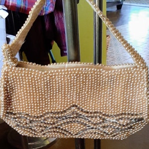 Small beaded handbag  in good condition