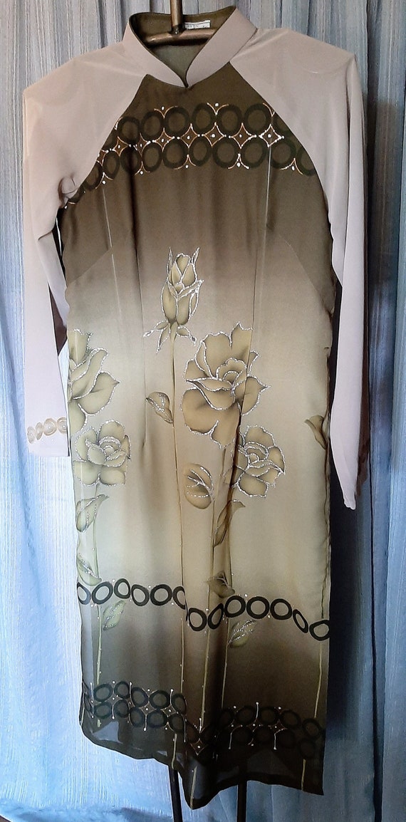 Vintage My Linh sheer hand painted Asian style wai