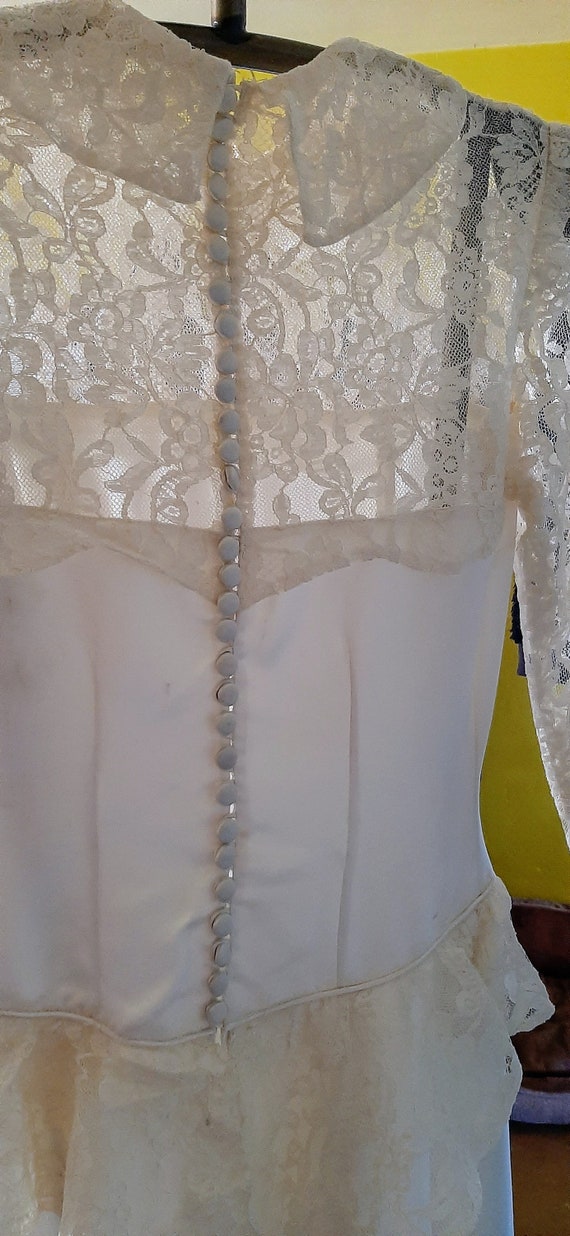 Beautiful vintage long lacy sleeved lace bodice, … - image 7