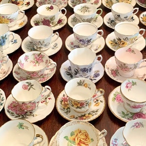 Mismatched Tea Cups and Saucers // Vintage Tea Cups and Saucers // Mix & Match Tea Cups // Tea Cups Bulk Lot // Tea Party