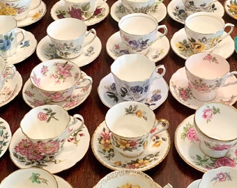 Mismatched Tea Cups and Saucers // Vintage Tea Cups and Saucers // Mix & Match Tea Cups // Tea Cups Bulk Lot // Tea Party