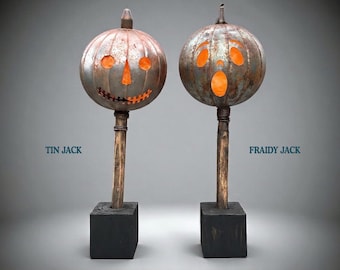PREVENTA / Linterna de Halloween de hierro hecha a mano Tin Jack Hollow™ / Primera edición