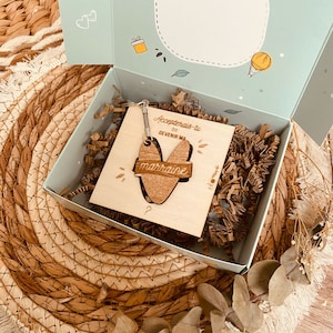 Demande marraine - Cadeau annonce grossesse bébé - pregnancy announcement -  annonce grossesse - Coffret porte clé marraine coeur gravé bois