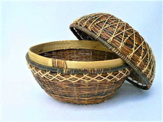 Round Wicker Basket W Lid Vintage Woven Bamboo And Vine Image 0