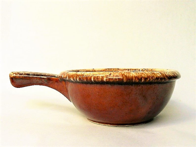 Soup chili bowl for chilly nights 5 14wide x 2 14 no lid Vintage Hull Pottery Individual Casserole with Handle in the Brown Drip Style