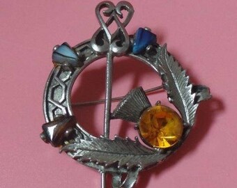 By Exquisite Celtic / Scottish Style BROOCH
