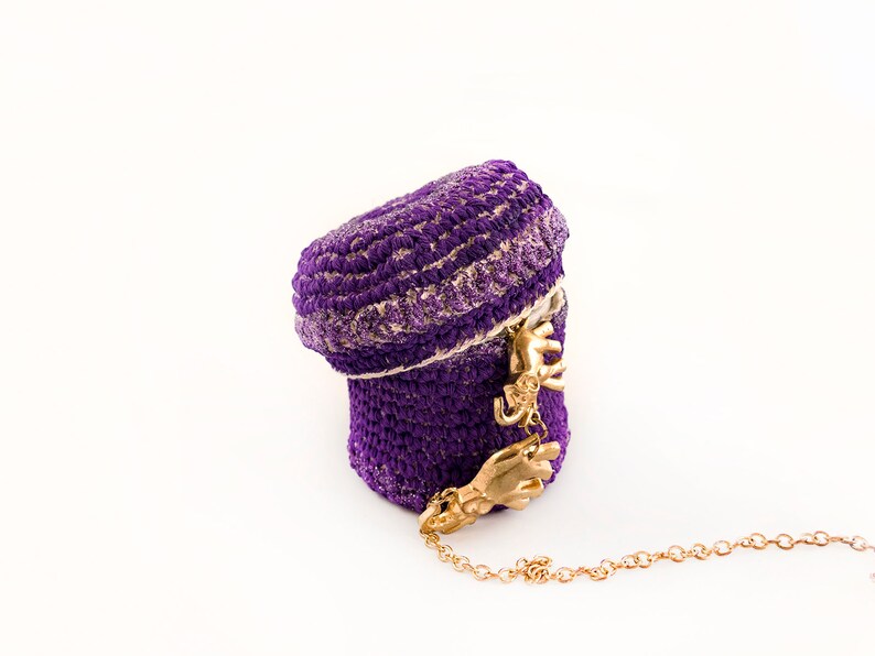 Mini jewelry box Violet Crocheted gifts box