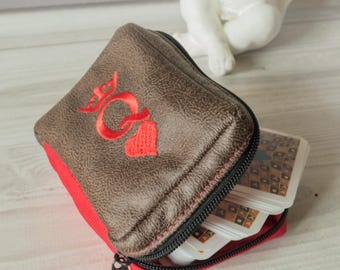 Zippered Oracle Tarot Card Deck Holder: A case for a small deck of playing cards