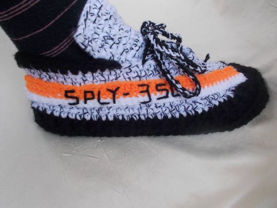 crochet yeezy