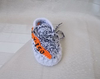 Crochet Baby Shoes, zebra style sneakers, crochet zebra, Baby sneakers, crochet baby boots, Baby slippers, gifts for baby