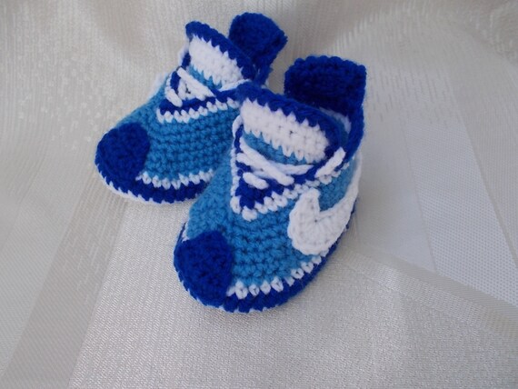 nike knitted baby booties