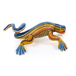 Iguana zapoteca - Scultura in legno di Oaxaca Alebrije